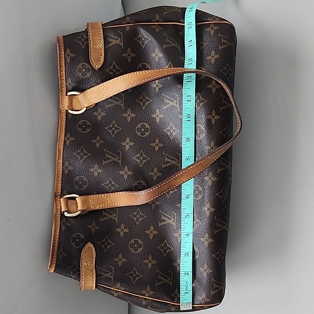 Louis vuitton bag- get offers in asap. Doing mail out today!!